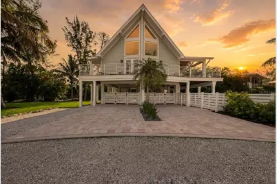 315 Hammock Circle, Anna Maria, FL 34216 - Photo 3