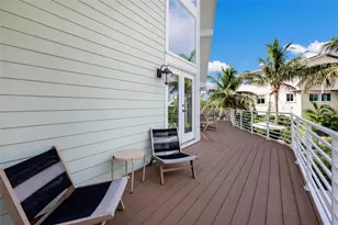 315 Hammock Cir, Anna Maria, FL 34216 - Photo 35