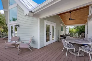 315 Hammock Cir, Anna Maria, FL 34216 - Photo 33
