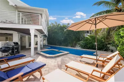315 Hammock Circle, Anna Maria, FL 34216 - Photo 45