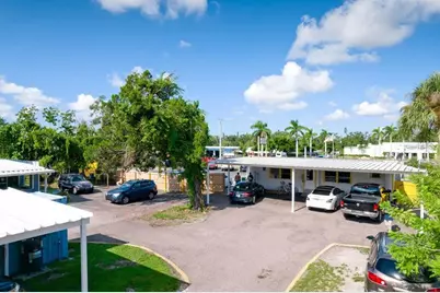 1827 9th Street W, Bradenton, FL 34205 - Photo 9