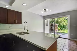 1125 Longfellow Way, Sarasota, FL 34243 - Photo 7