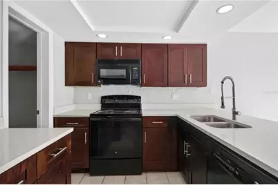 1125 Longfellow Way #125-B, Sarasota, FL 34243 - Photo 3