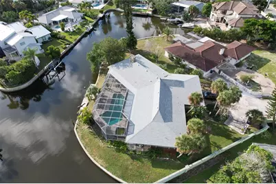 6937 Midnight Pass Road, Sarasota, FL 34242 - Photo 19