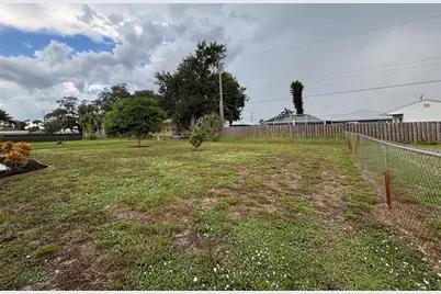 650 Hartford Drive NW, Port Charlotte, FL 33952 - Photo 15