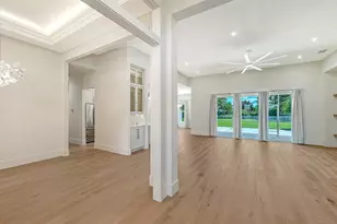 2729 Harvest Dr, Sarasota, FL 34240 - Photo 5