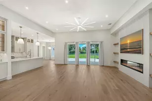 2729 Harvest Dr, Sarasota, FL 34240 - Photo 7