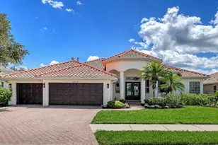 2729 Harvest Dr, Sarasota, FL 34240 - Photo 1