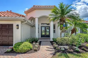 2729 Harvest Dr, Sarasota, FL 34240 - Photo 3