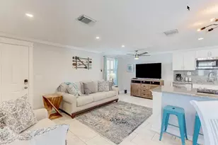 2720 49th Ave W, Bradenton, FL 34207 - Photo 9