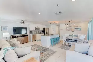 2720 49th Ave W, Bradenton, FL 34207 - Photo 3