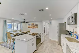 2728 49th Ave W, Bradenton, FL 34207 - Photo 13