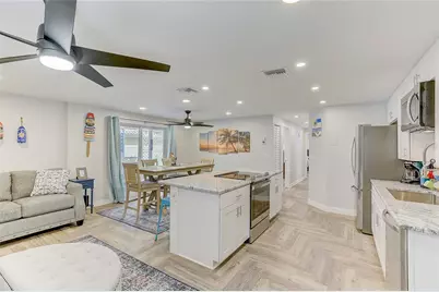 2728 49th Avenue W #2728, Bradenton, FL 34207 - Photo 7