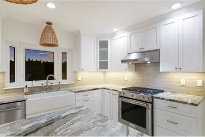 6561 Bayou Hammock Road, Longboat Key, FL 34228 - Photo 13