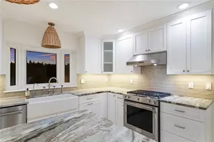 6561 Bayou Hammock Rd, Longboat Key, FL 34228 - Photo 13