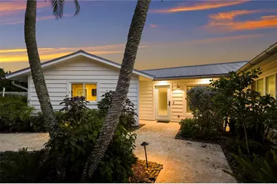 6561 Bayou Hammock Road, Longboat Key, FL 34228 - Photo 9
