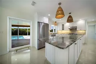 6561 Bayou Hammock Rd, Longboat Key, FL 34228 - Photo 11