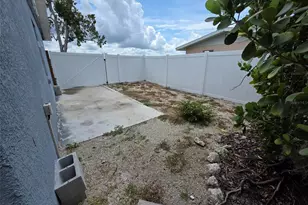 6344 Glencoe Ave, Sarasota, FL 34231 - Photo 17
