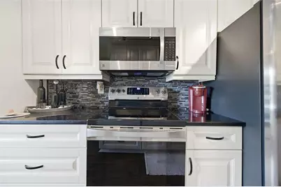 435 30th Avenue W #D206, Bradenton, FL 34205 - Photo 9