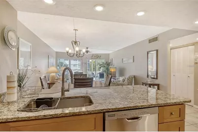 1300 N Portofino Drive #305, Sarasota, FL 34242 - Photo 5