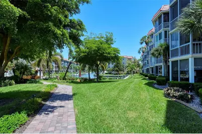 1300 N Portofino Drive #305, Sarasota, FL 34242 - Photo 33