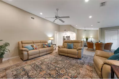 2756 Clubhouse Drive #202, Sarasota, FL 34232 - Photo 7