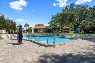 2756 Clubhouse Dr, Sarasota, FL 34232 - Photo 29