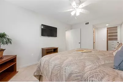 2756 Clubhouse Drive #202, Sarasota, FL 34232 - Photo 21