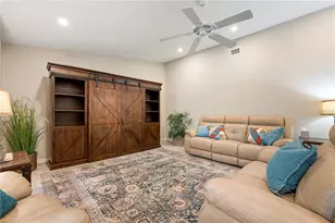 2756 Clubhouse Dr, Sarasota, FL 34232 - Photo 7