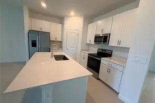 8176 St Kitts Cir, Englewood, FL 34224 - Photo 3