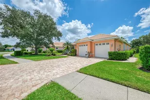 5074 Faberge Pl, Sarasota, FL 34233 - Photo 3