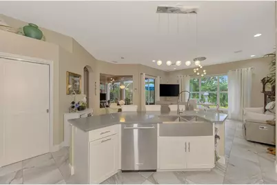 5074 Faberge Place, Sarasota, FL 34233 - Photo 31
