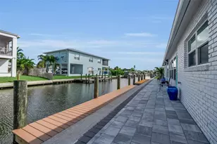 713 St Judes Dr S, Longboat Key, FL 34228 - Photo 33