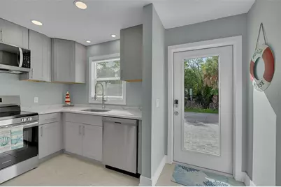 713 Saint Judes Drive S #2, Longboat Key, FL 34228 - Photo 7