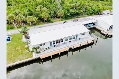 713 Saint Judes Drive S #2, Longboat Key, FL 34228 - Photo 3