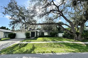 2558 Wood Oak Dr, Sarasota, FL 34232 - Photo 3