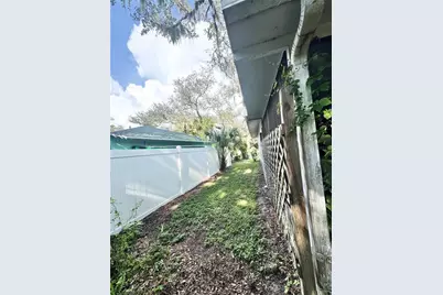 2558 Wood Oak Drive, Sarasota, FL 34232 - Photo 23