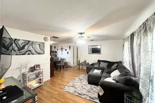 2558 Wood Oak Dr, Sarasota, FL 34232 - Photo 5