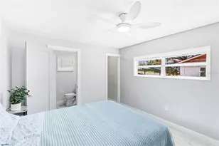 5320 Moeller Ave, Sarasota, FL 34233 - Photo 15