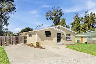5320 Moeller Ave, Sarasota, FL 34233 - Photo 1