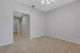 4044 Penshurst Park, Sarasota, FL 34235 - Photo 13