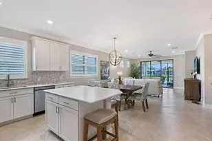 7636 Kirkland Cv, Lakewood Ranch, FL 34202 - Photo 9