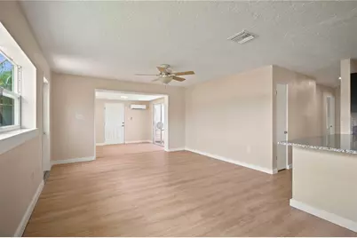 2057 Garden Parkway, Bradenton, FL 34205 - Photo 13