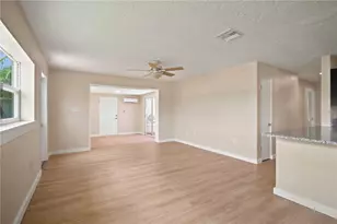2057 Garden Pkwy, Bradenton, FL 34205 - Photo 13