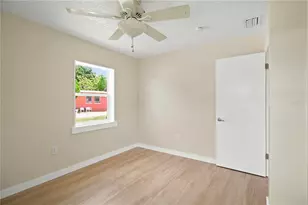 2057 Garden Pkwy, Bradenton, FL 34205 - Photo 39