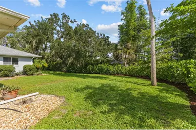 5717 Timber Lake Circle, Sarasota, FL 34243 - Photo 7