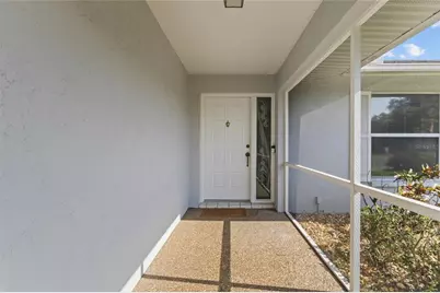 5717 Timber Lake Circle, Sarasota, FL 34243 - Photo 5