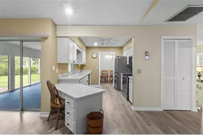 5717 Timber Lake Circle, Sarasota, FL 34243 - Photo 13