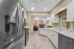 5717 Timberlake Cir, Sarasota, FL 34243 - Photo 19