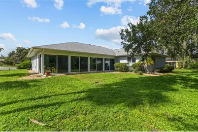 5717 Timber Lake Circle, Sarasota, FL 34243 - Photo 9